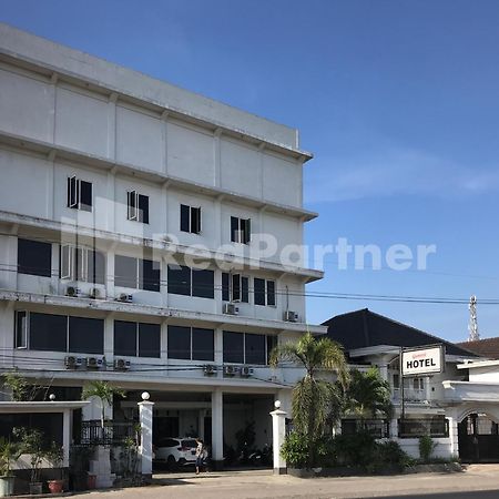 Hotel Gamary Redpartner Sidorejo Pasuruan Exterior foto